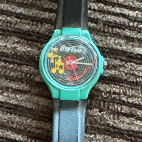 Coke cola Smartwatch with Musical Theme - Green and Black - Picture 1 of 9
